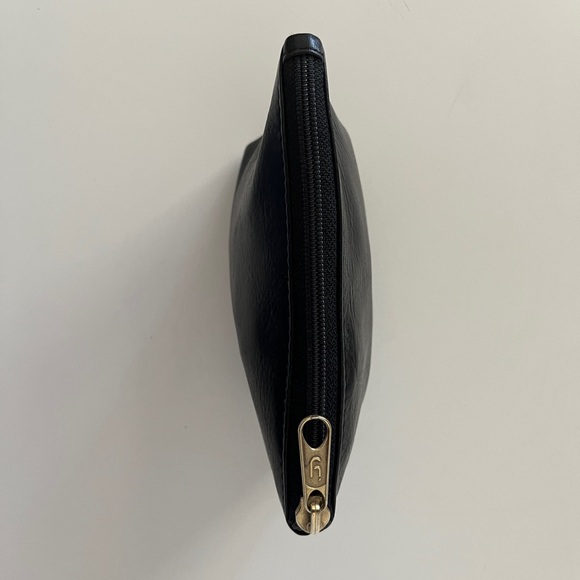 HOBO International small black pouch. Pebbled, soft leather. Excellent shape. - Picture 4 of 6